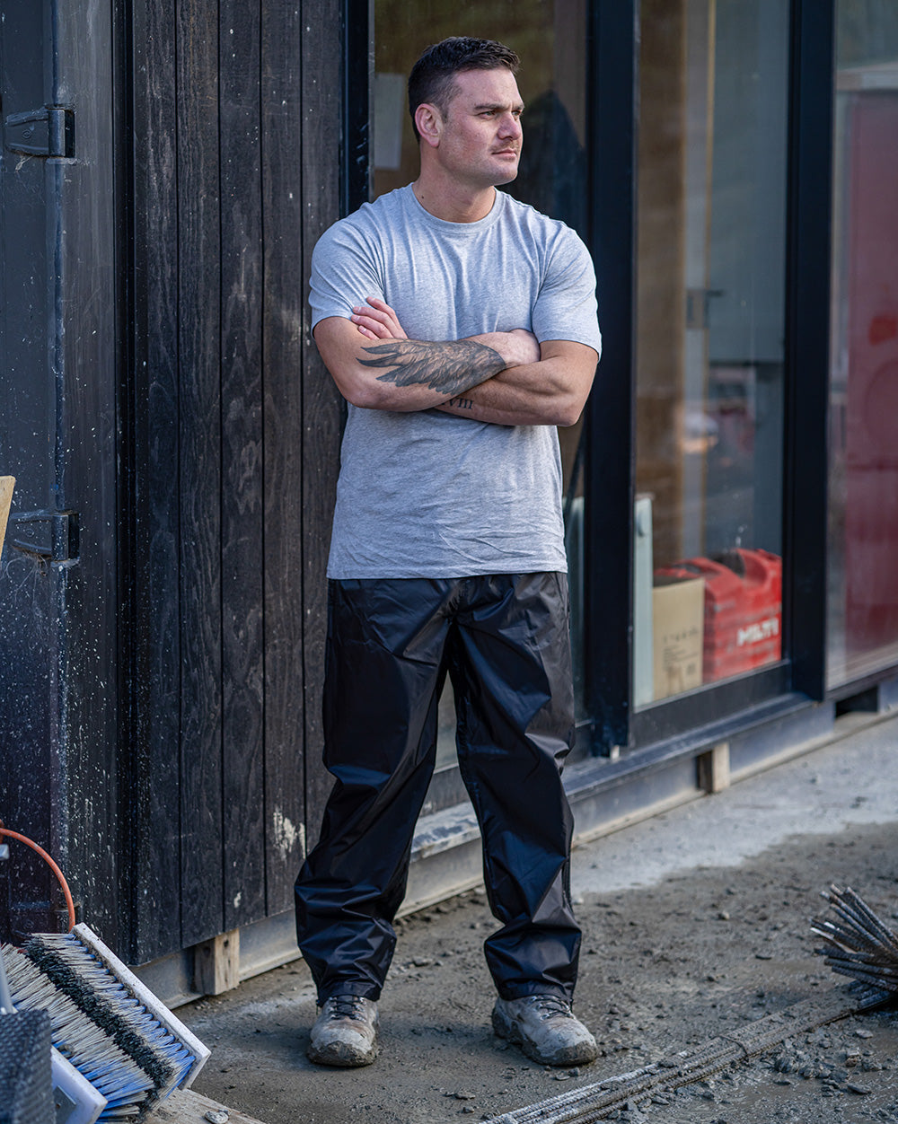 Stowaway Overpant in Black